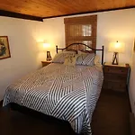 Lakefront Cabin Pvt Beach And Dock - Sunset Marina